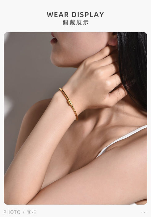 EJ5373 - Rotating Gold Bracelet - EDLE SDN. BHD.